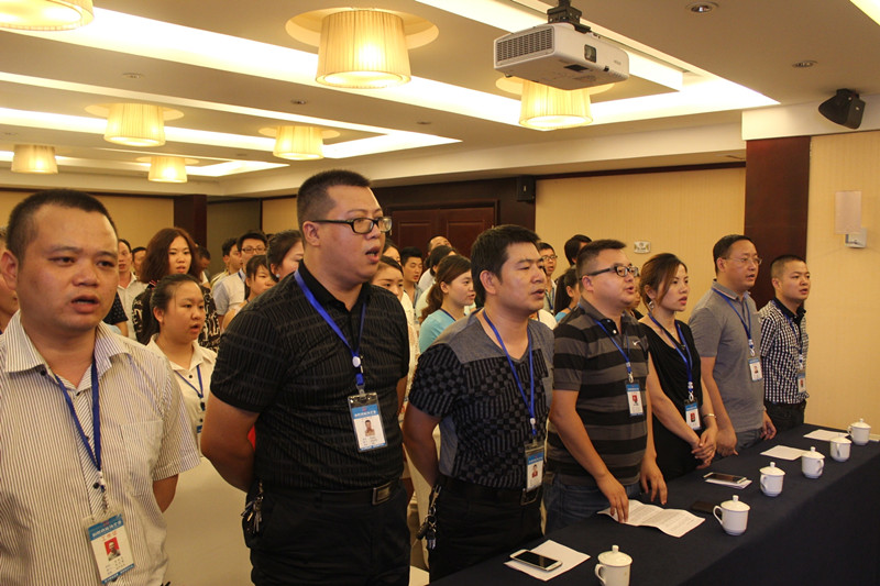乘風(fēng)破浪，再創(chuàng)輝煌——新思路裝飾召開七月工