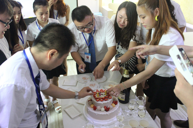  攜手同行，感謝有你——新思路裝飾11周年慶典